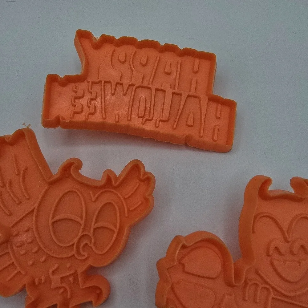 Vtg Spooky Cookie Cutters Set Halloween Baking Christmas Metal Plastic Owl Devil